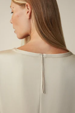 Crepe-Kleid In H-Linie In