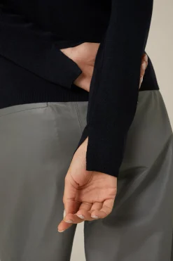 Schurwoll-Ripp-Strick-Pullover Mit Seide In